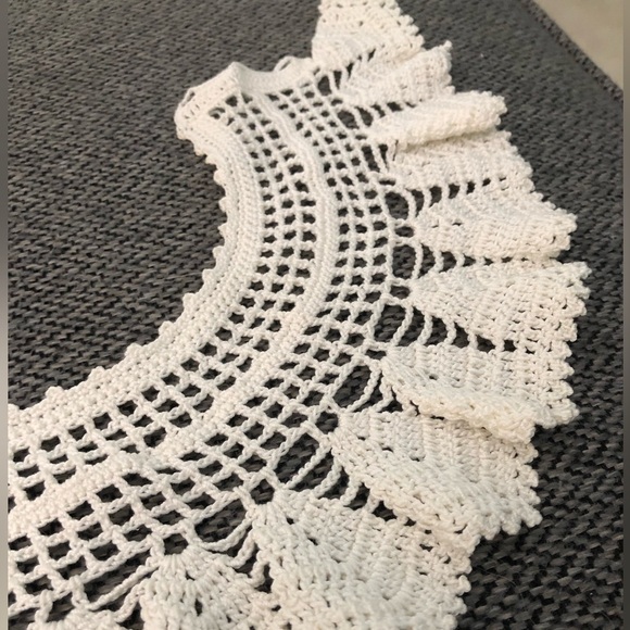 Vintage 1990’s Hand Crafted Crocheted Neck Collar - Picture 3 of 9